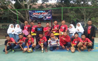 SMP N 1 BONOROWO JUARA 3 LOMBA VOLI DALAM RANGKA HUT SMA N 1 PREMBUN KE -37